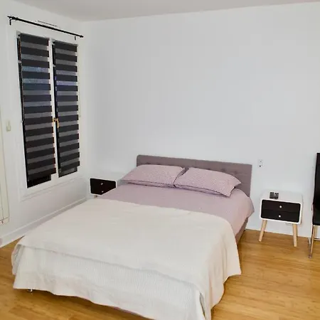 Studio Jasmin * Parijs